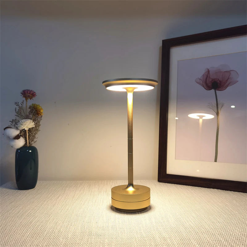 Trådlös lampa i Metal