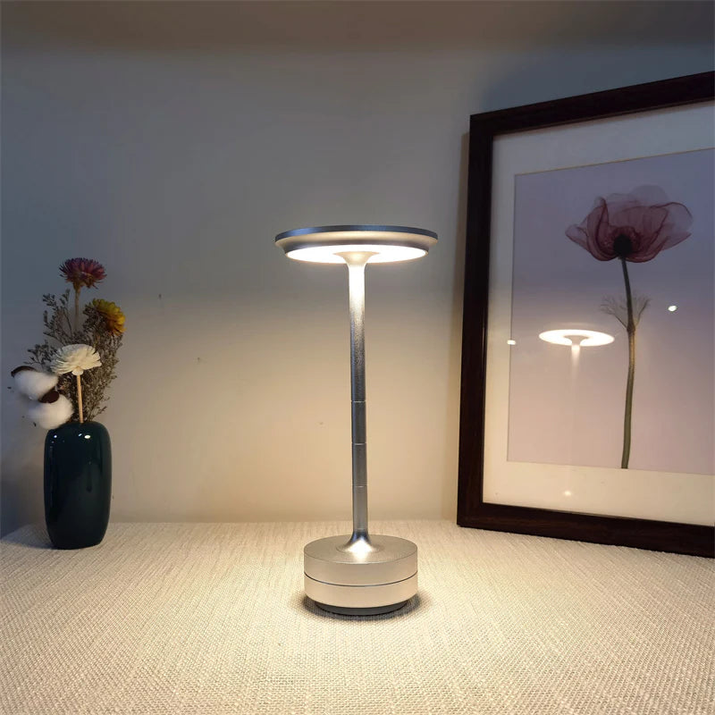 Trådlös lampa i Metal